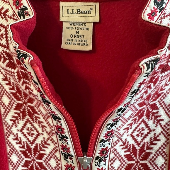 L.L.Bean Red & White Festive Winter Pattern Trim Fleece Cozy Holiday Jacket Sz M - Picture 3 of 11